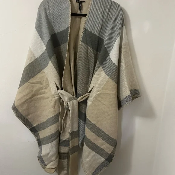 Torrid Beige and Gray Plaid Belted Ruana - Picture 2 of 3
